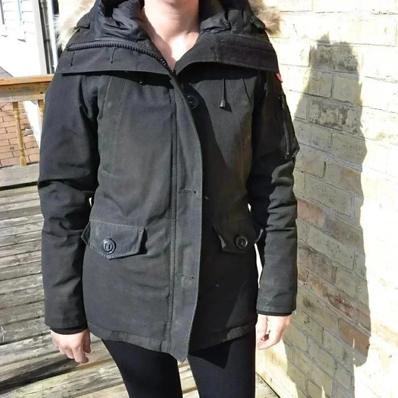 Authentic Canada Goose Jacket - Picture 2 of 16